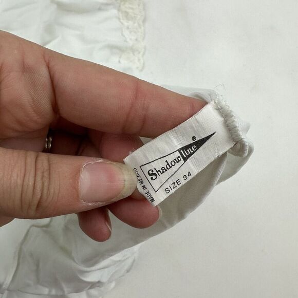 VTG ShadowLine Off White Nylon Camisole Lace Trim With Lace Straps Sz 34 (01) - Picture 4 of 6